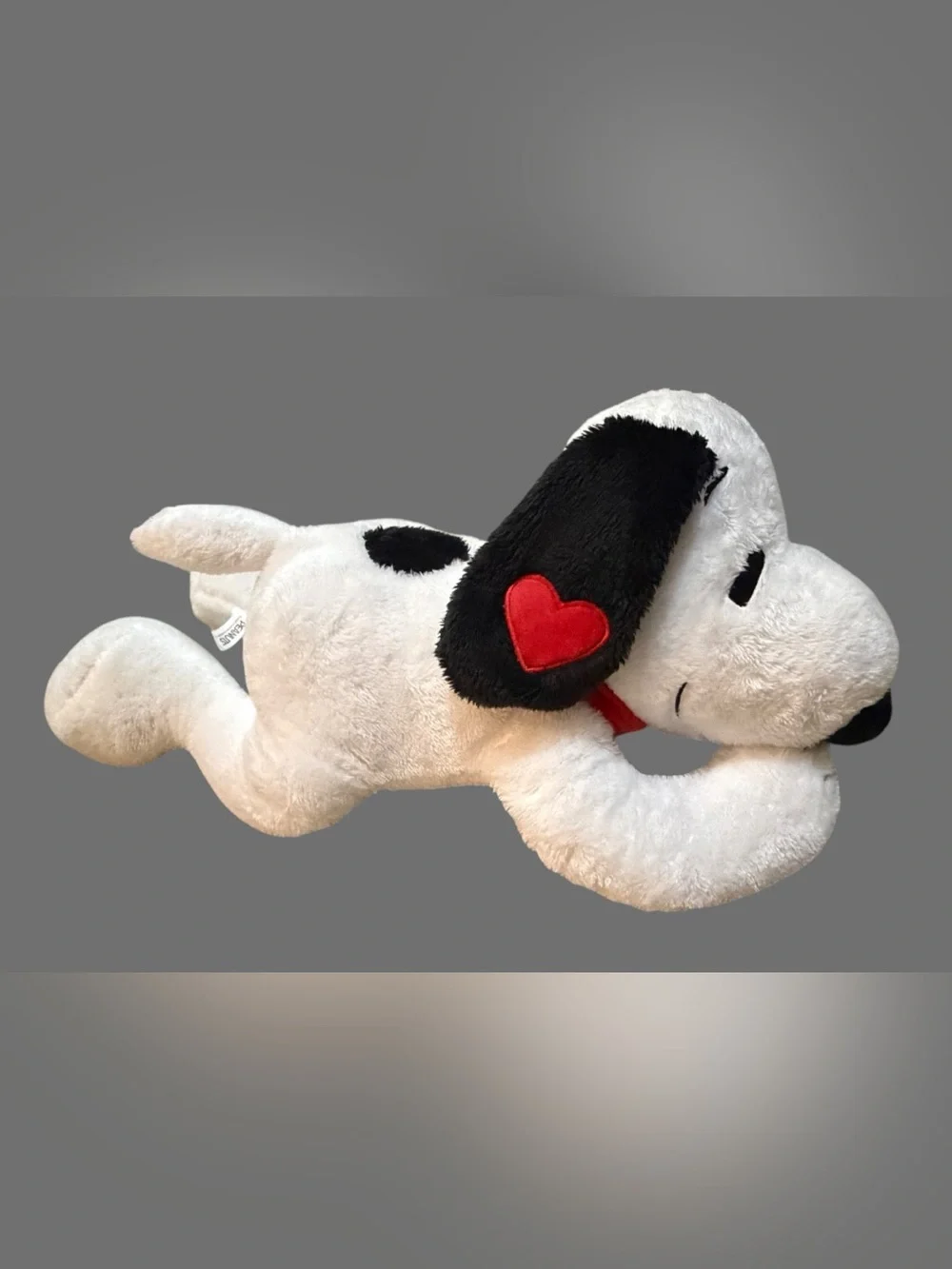 New W/ Tags! Peanuts 21” Lying Snoopy Plush & Snoopy / Woodstock Enamel Keychain